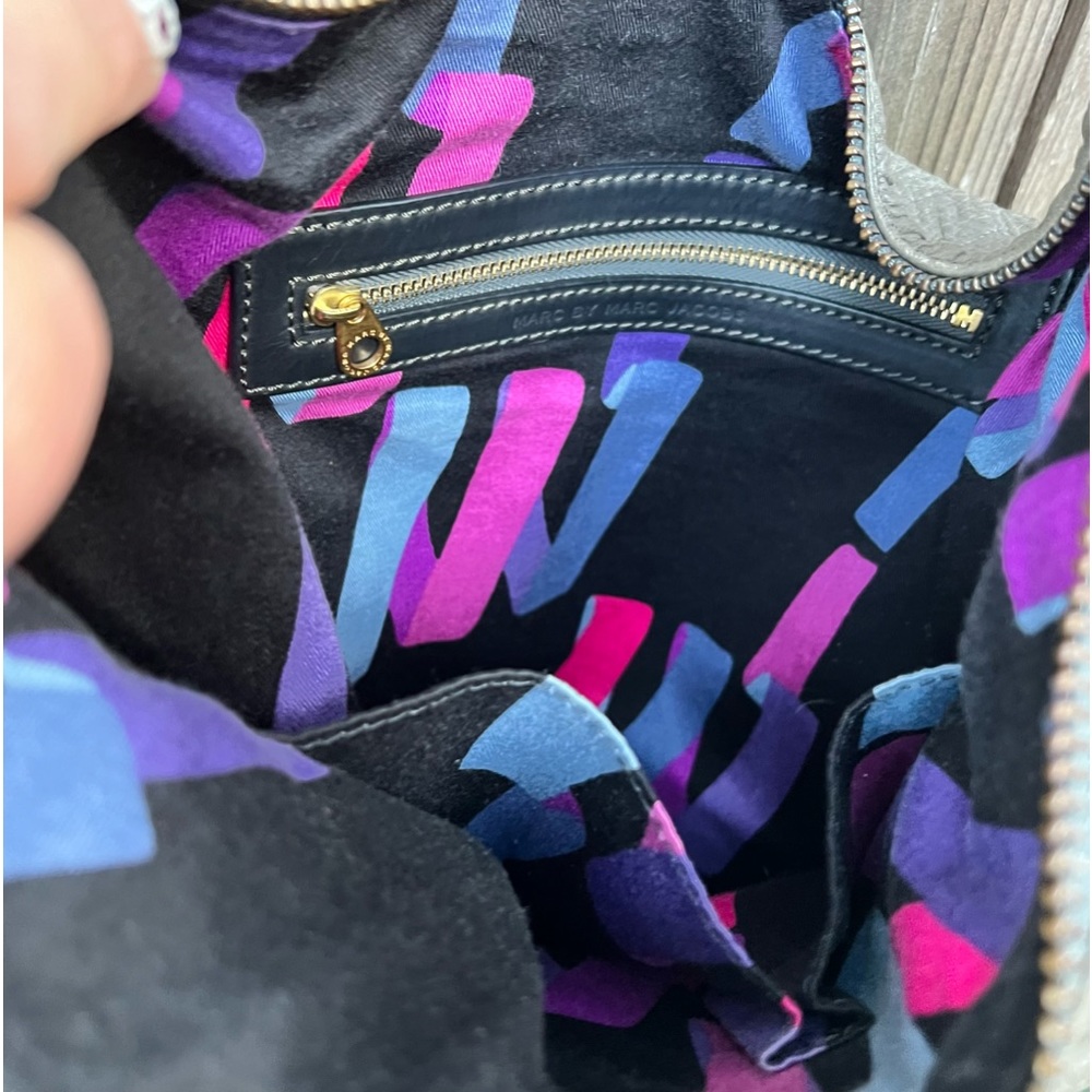 Marc Jacobs Lettering Embossed Leather  Hobo - Picture 7 of 9